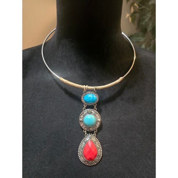 Women's Statement Necklace With Turquoise And Red Gemstones Lobster Claw Clasp - Picture 2 of 7